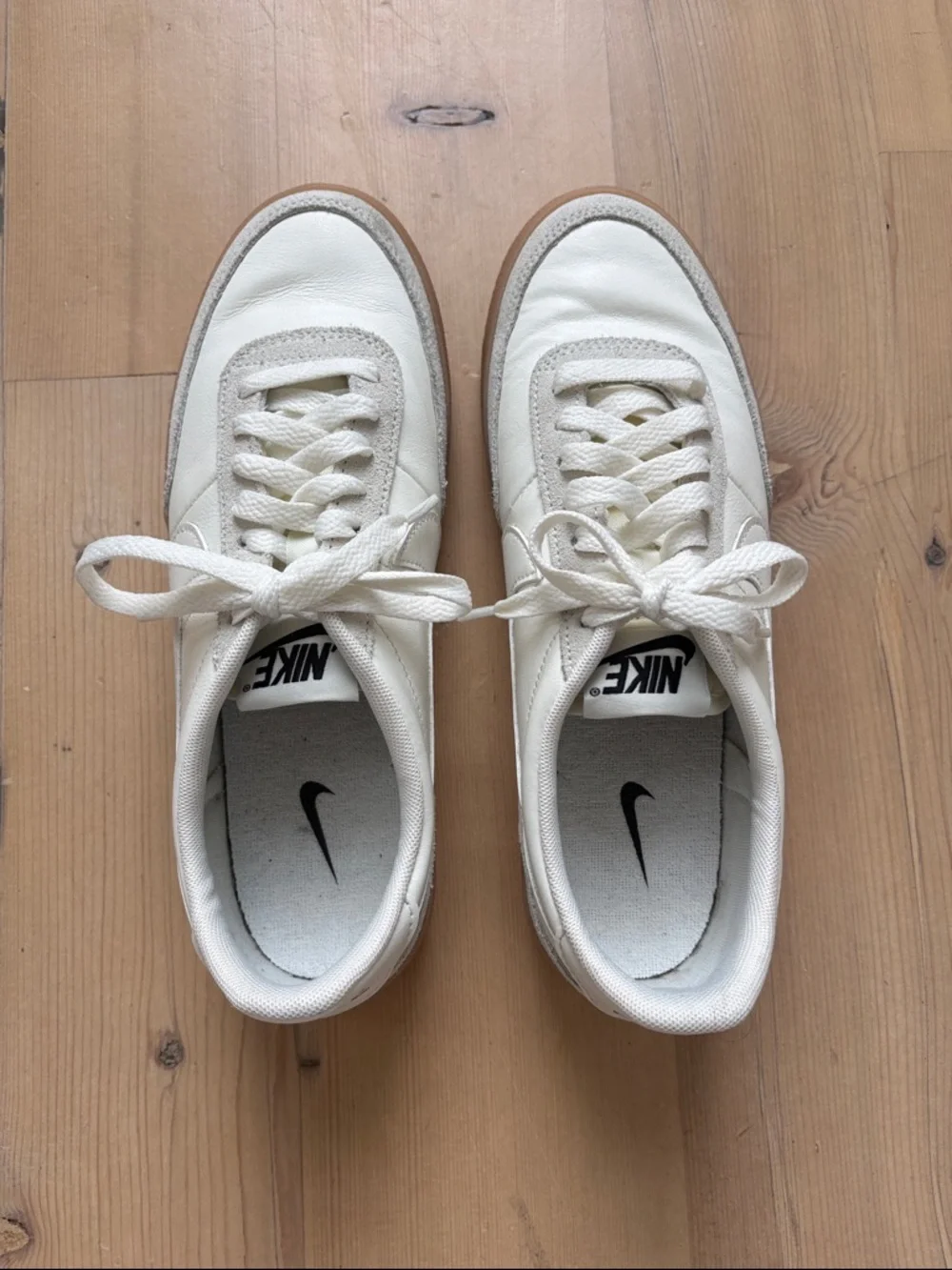 Nike Women’s Killshot 2 White/Tan Low-Top Sneakers with Gum Sole - W 9 / M 7.5